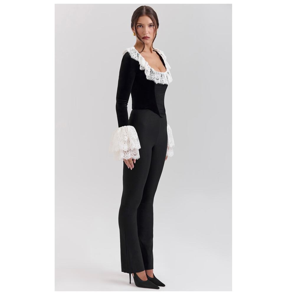 NEW HOUSE OF CB Jacinda Black Velvet Lace Trimmed Corset Top Size Medium - Picture 5 of 12